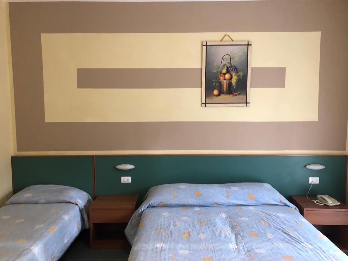 Hotel River Civitella Roveto Bagian luar foto